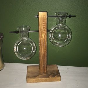 Chemistry balancing bud vase